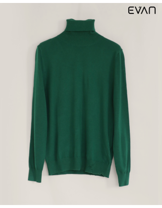 Essential Turtleneck Sweater: Refined Warmth