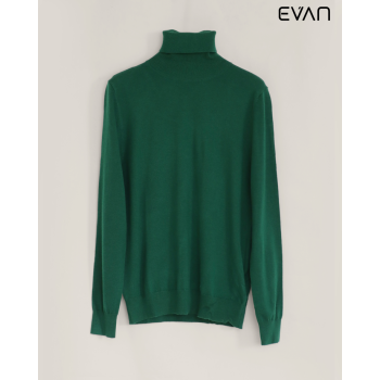 Essential Turtleneck Sweater: Refined Warmth