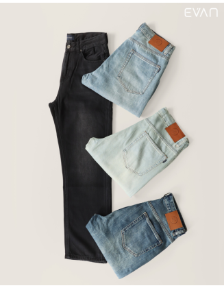Classic Fit Denim: Modern & Versatile