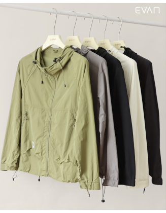 Hooded Windbreaker: Lightweight & Ready