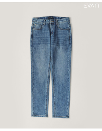 Classic Straight-Leg Jeans: Your Everyday Essential