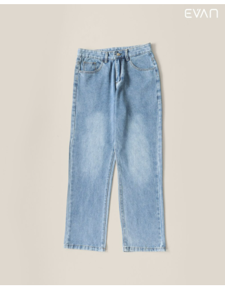 Straight-Leg Denim: Your New Go-To Jeans