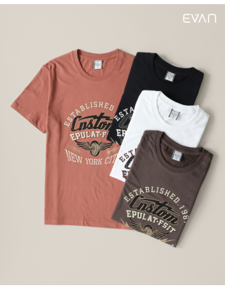 Graphic Tee: Vintage Street Style
