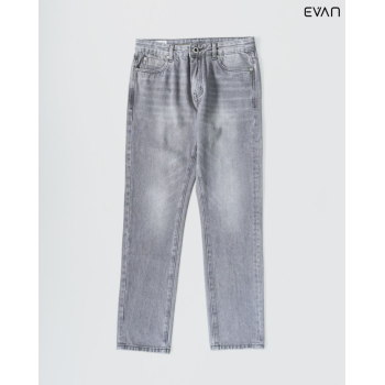 Versatile Straight-Fit Denim