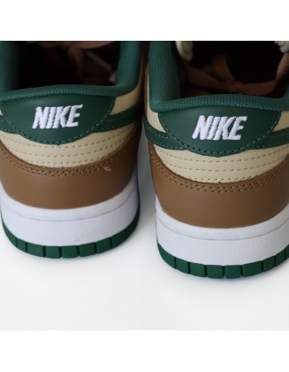 SB Dunk Sneaker