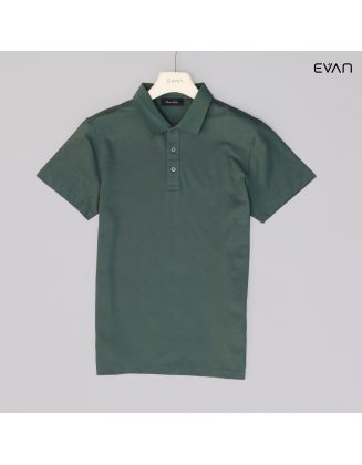 Classic Polo for a Smart-Casual Look